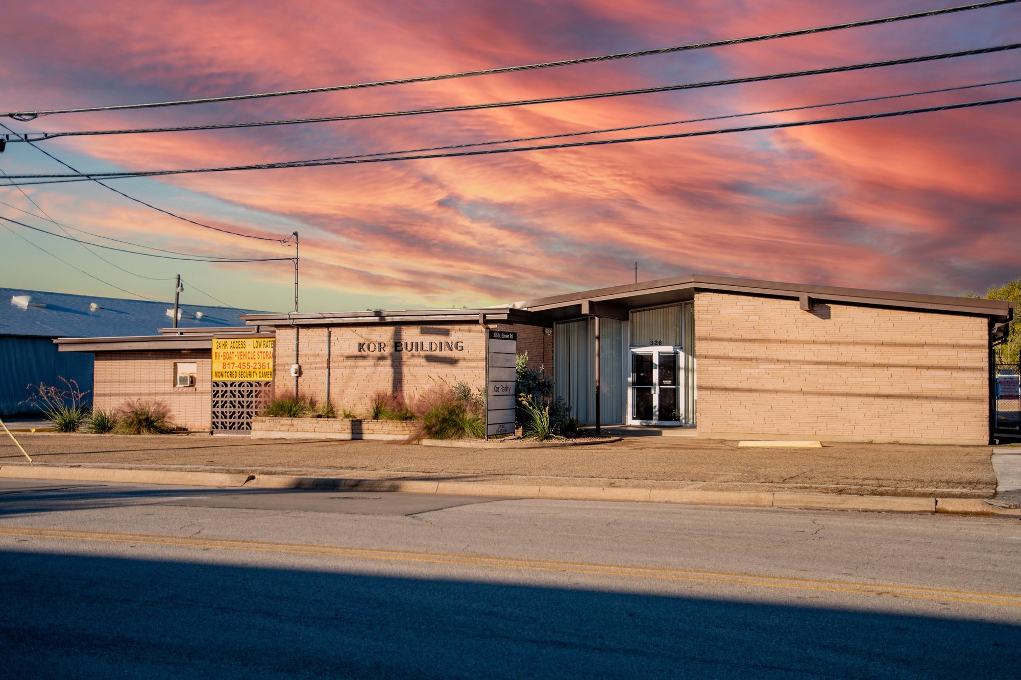 CONVENIENT COMMERCIAL OFFICE